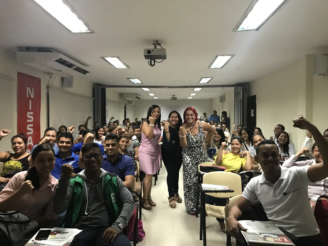 Sesión de trabajo con un grupo de empresarios