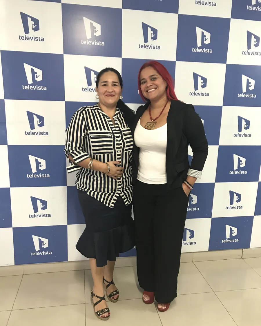 Kenelva Castrillón en un evento de prensa