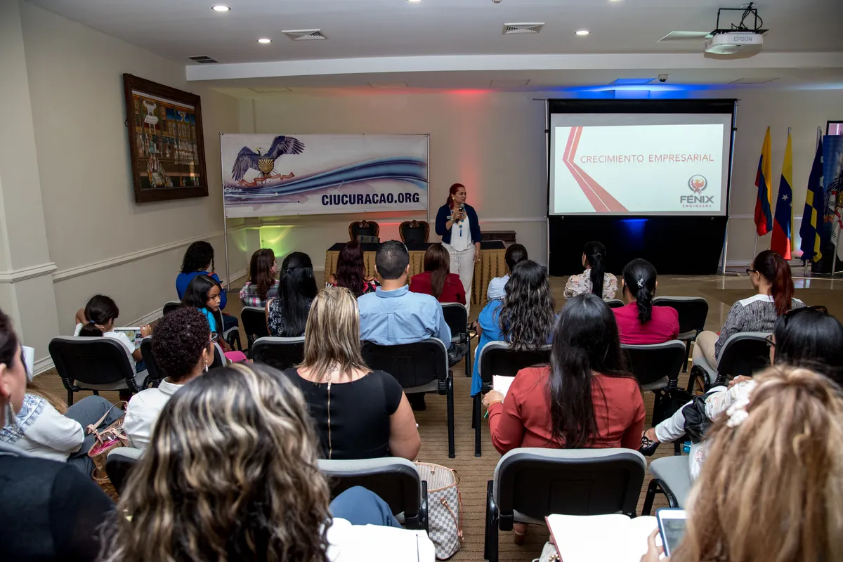 Público asistente a una de las conferencias